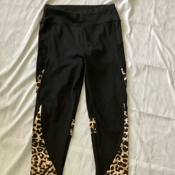 Leopard Print Leggings - Picture 1 of 6